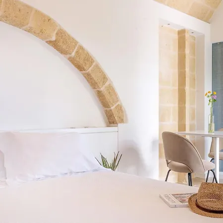 Mastropa Exclusive Palace By Raro *