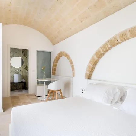 Mastropa Exclusive Palace By Raro Apartment