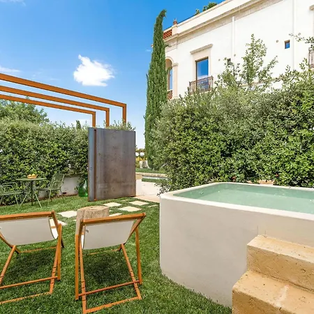 Mastropa Exclusive Palace By Raro Apartment