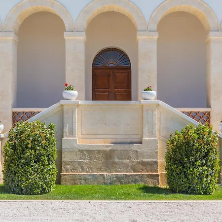 Mastropa Exclusive Palace By Raro